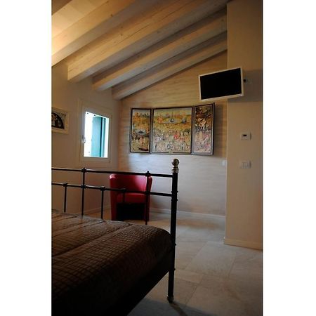 Bed And Breakfast Castello Villafranca di Verona Szoba fotó