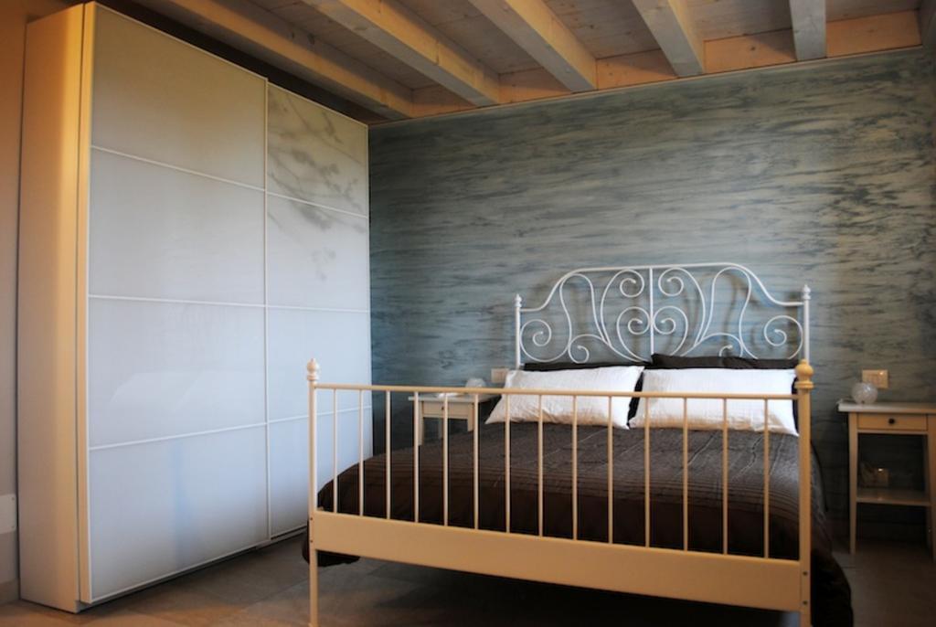 Bed And Breakfast Castello Villafranca di Verona Szoba fotó