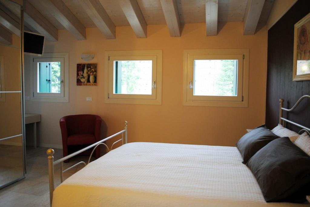 Bed And Breakfast Castello Villafranca di Verona Szoba fotó