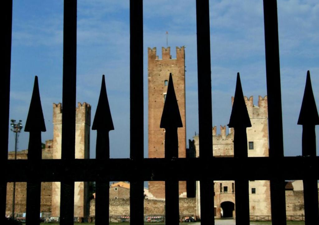 Bed And Breakfast Castello Villafranca di Verona Kültér fotó